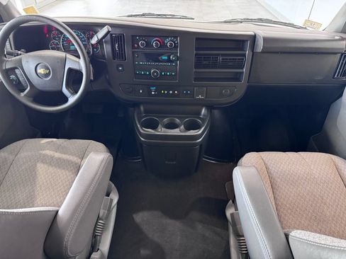 Used 2025 Chevrolet Express 3500 LT w/ LT Preferred Equipment Group RWD image 12