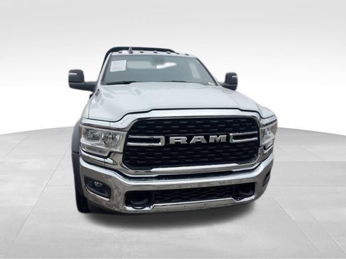 Used 2024 RAM 5500 SLT w/ Quick Order Package 2YG SLT AWD/4WD image 4