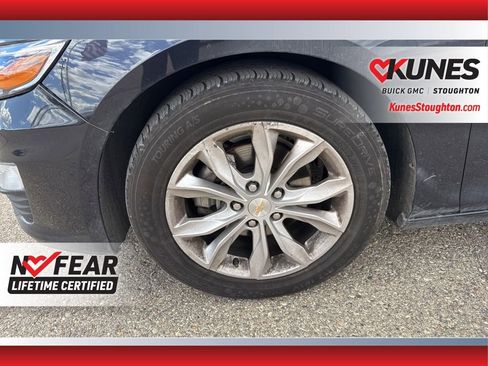 Used 2023 Chevrolet Malibu LT FWD image 16
