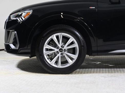 Used 2025 Audi Q3 2.0T Premium w/ Convenience Package image 23