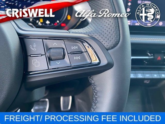 New 2025 Alfa Romeo Tonale w/ Premium Package AWD/4WD image 23