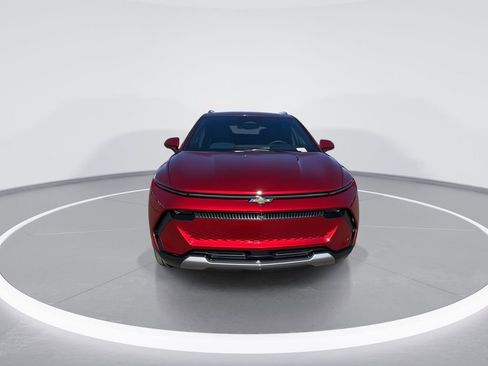 Used 2025 Chevrolet Equinox EV LT w/ Convenience Package II image 3