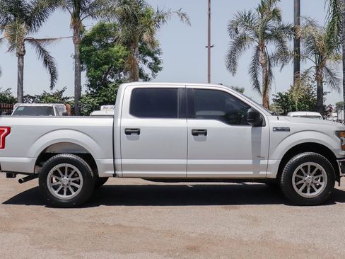 Used 2017 Ford F150 XLT image 11