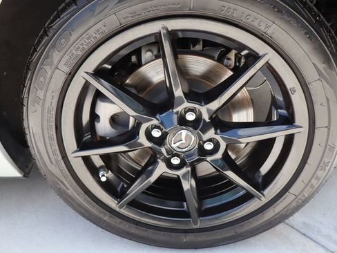 Used 2019 MAZDA MX-5 Miata Sport RWD image 43