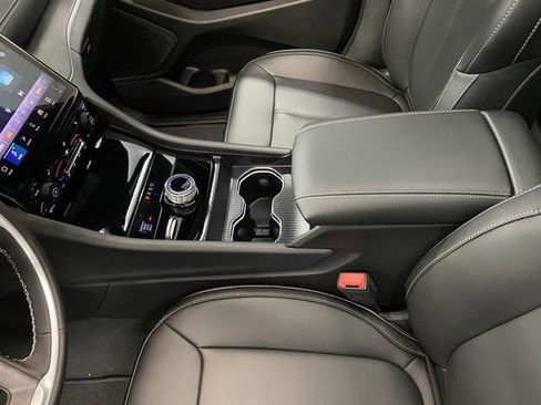 New 2025 Jeep Grand Cherokee L Limited w/ Trailer Tow Package image 21