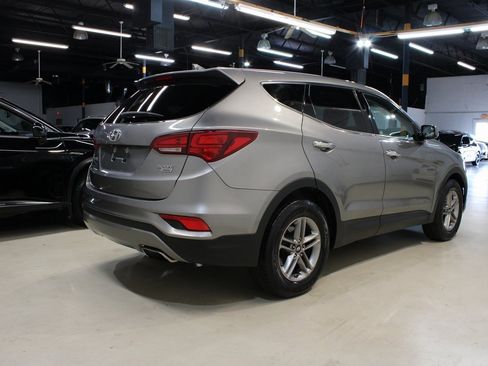 Used 2017 Hyundai Santa Fe Sport image 3
