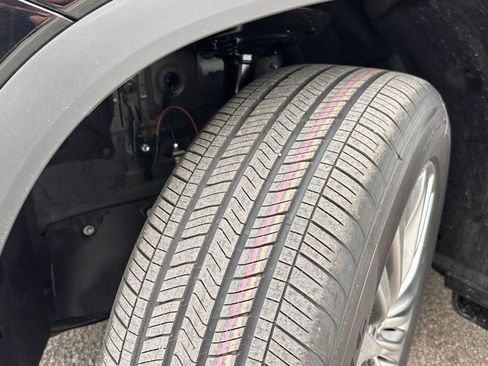 New 2026 Toyota Highlander Platinum image 9