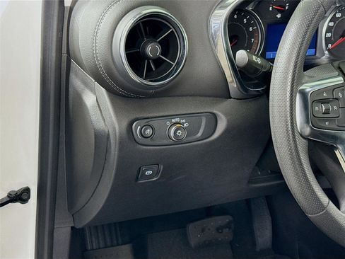 Used 2024 Chevrolet Blazer LT w/ Convenience Package image 4