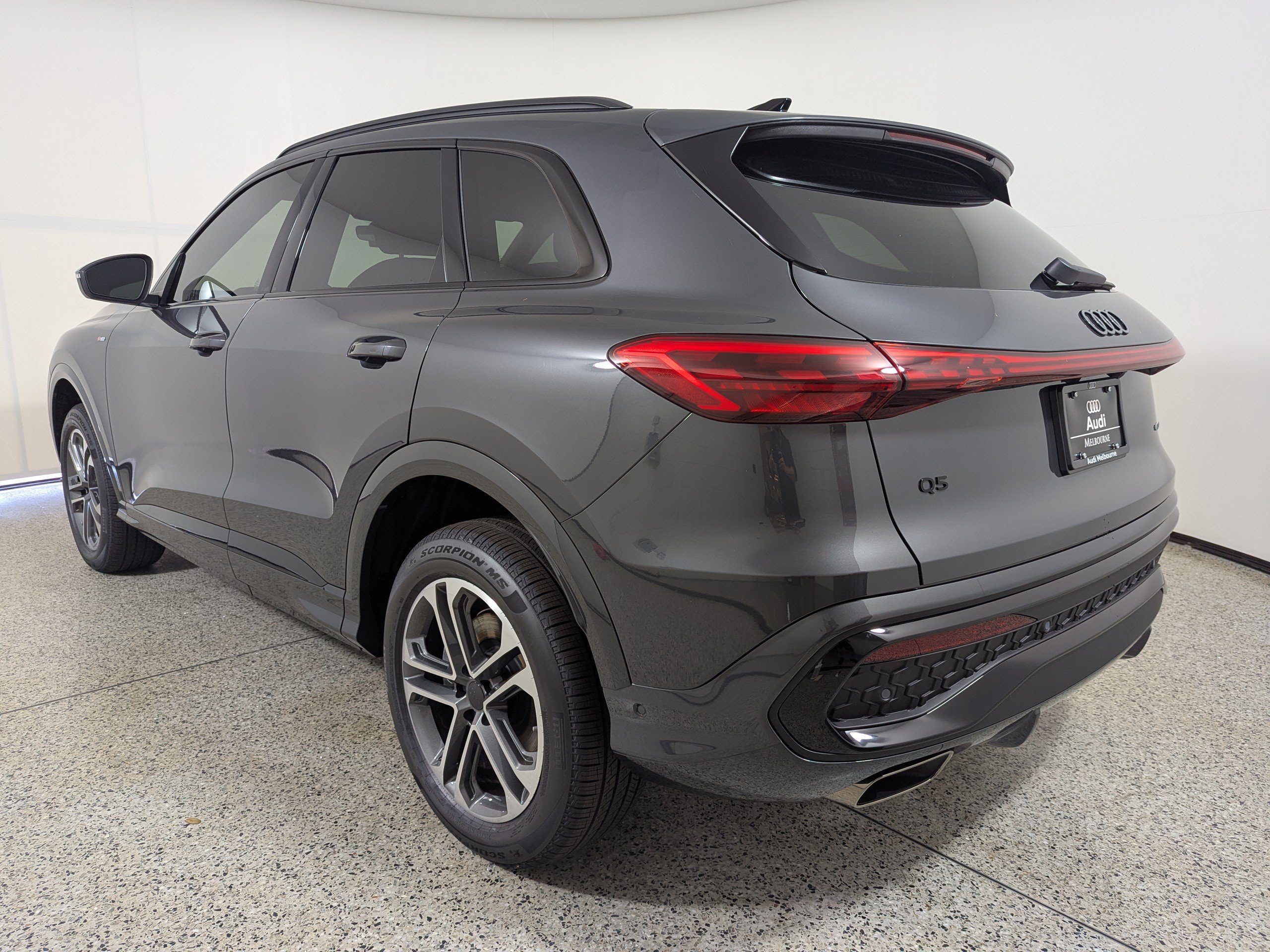New 2026 Audi Q5 2.0T AWD/4WD image 5