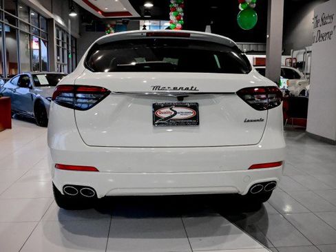 Used 2022 Maserati Levante GT image 6