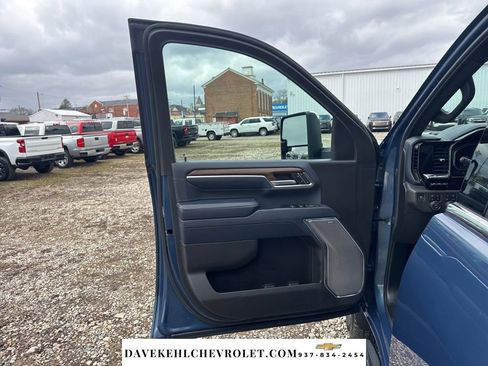 Used 2024 Chevrolet Silverado 3500 High Country w/ High Country Premium Package image 8