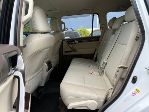 Used 2014 Lexus GX 460 w/ Premium Package AWD/4WD image 44