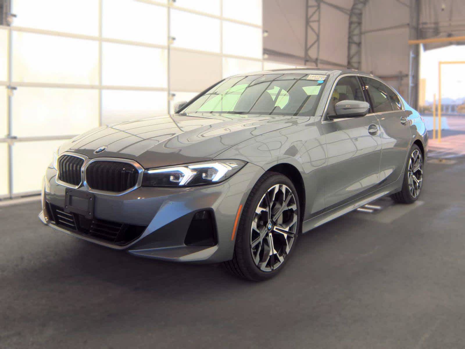 Used 2026 BMW 330i Sedan w/ Premium Package RWD image 2