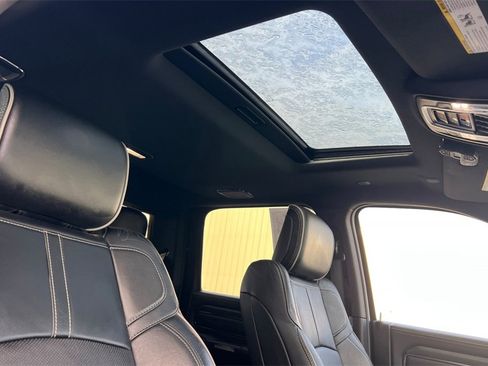 Used 2024 RAM 2500 Limited image 17