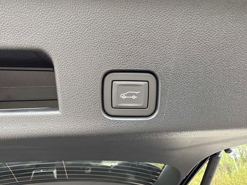 New 2026 Chevrolet Traverse Z71 w/ Enhanced Driving Package image 34