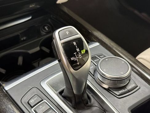 Used 2018 BMW X5 sDrive35i RWD image 16