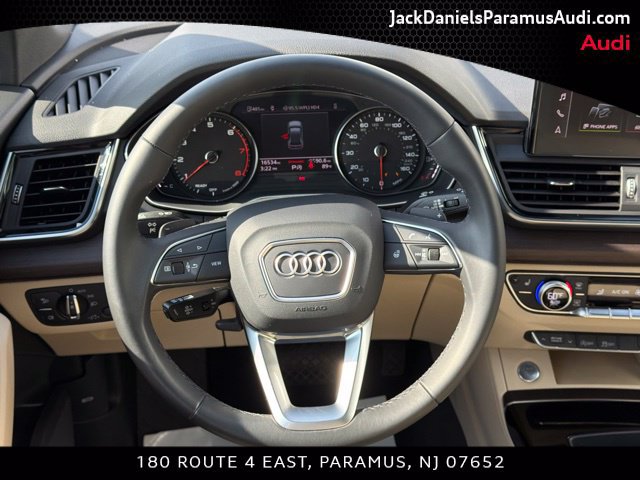 Used 2023 Audi Q5 2.0T Premium w/ Convenience Package AWD/4WD image 8