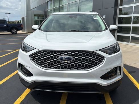 Used 2024 Ford Edge SEL w/ Convenience Package AWD/4WD image 4
