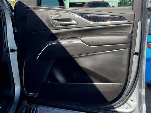 Used 2023 Cadillac Escalade V w/ Heavy-Duty Trailer Package AWD/4WD image 31