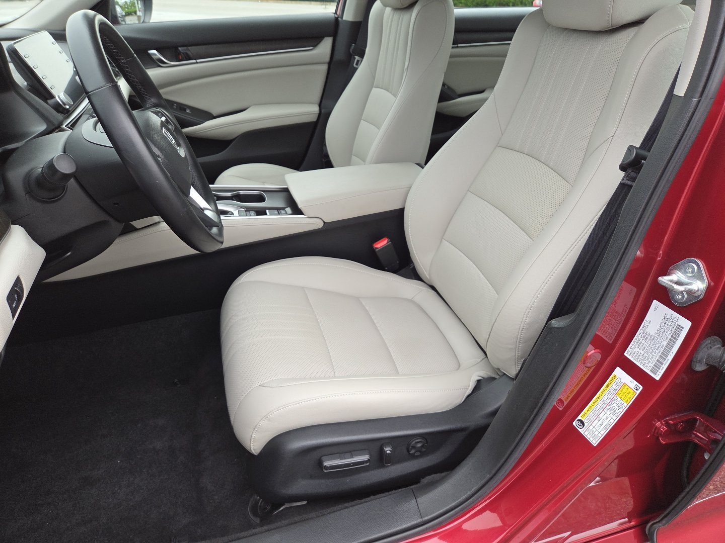 Used 2022 Honda Accord EX-L image 25