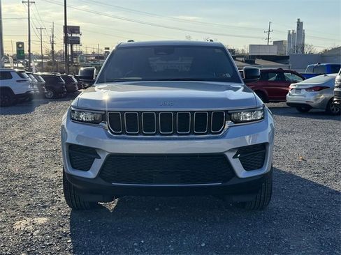 New 2025 Jeep Grand Cherokee Laredo X w/ Luxury Tech Group I image 24