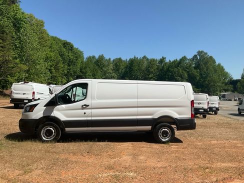 New 2026 Ford Transit 250 Low Roof RWD image 8