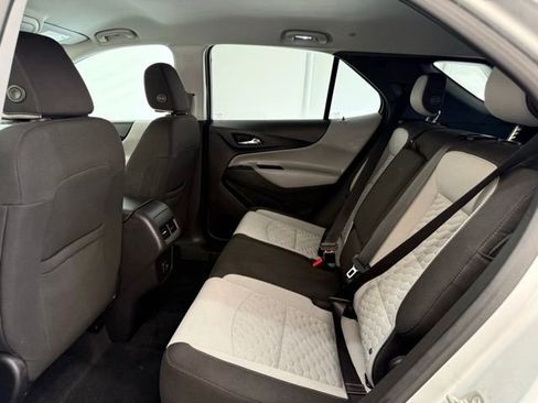 Used 2020 Chevrolet Equinox LT image 15