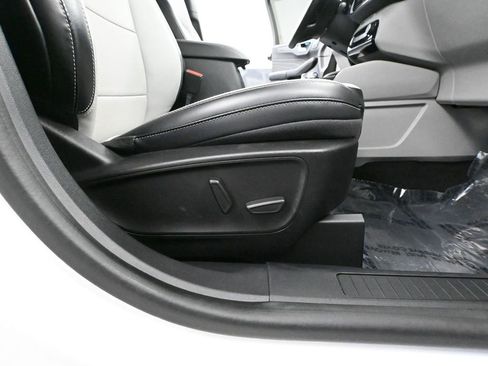 Used 2024 Ford Escape Platinum image 47