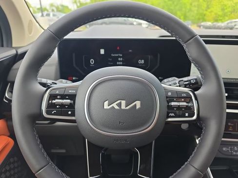 New 2026 Kia Carnival SX Prestige FWD image 9