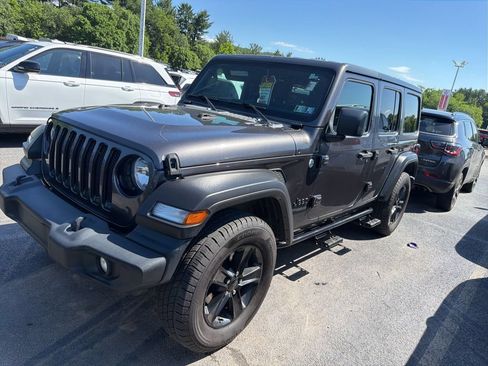 Used 2019 Jeep Wrangler Unlimited Sport AWD/4WD image 3