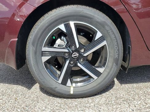 New 2025 Nissan Sentra SV image 3