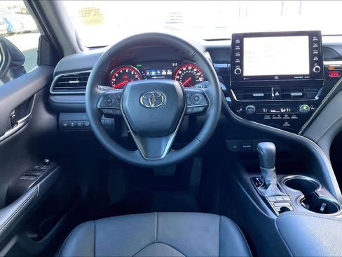 Used 2024 Toyota Camry XSE image 5