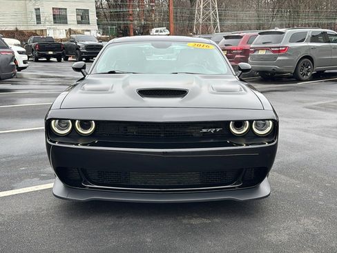 Used 2016 Dodge Challenger SRT Hellcat image 2