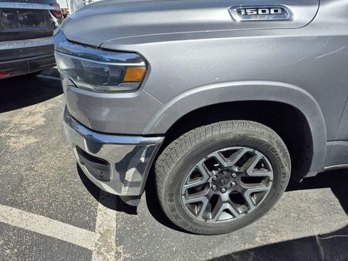 Used 2025 RAM 1500 Laramie AWD/4WD image 5
