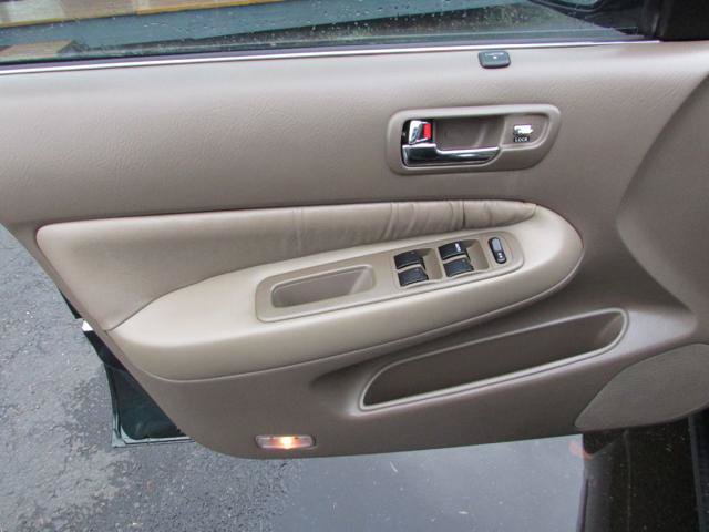 Used 1996 Acura TL 2.5 FWD image 7