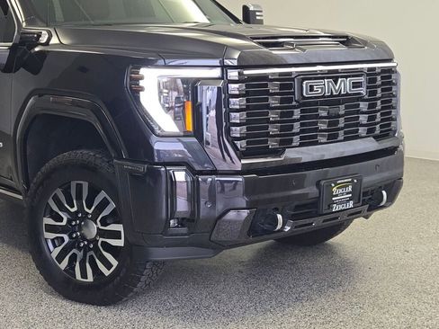 Certified 2024 GMC Sierra 2500 Denali Ultimate w/ LPO, GMC Protection Package AWD/4WD image 2