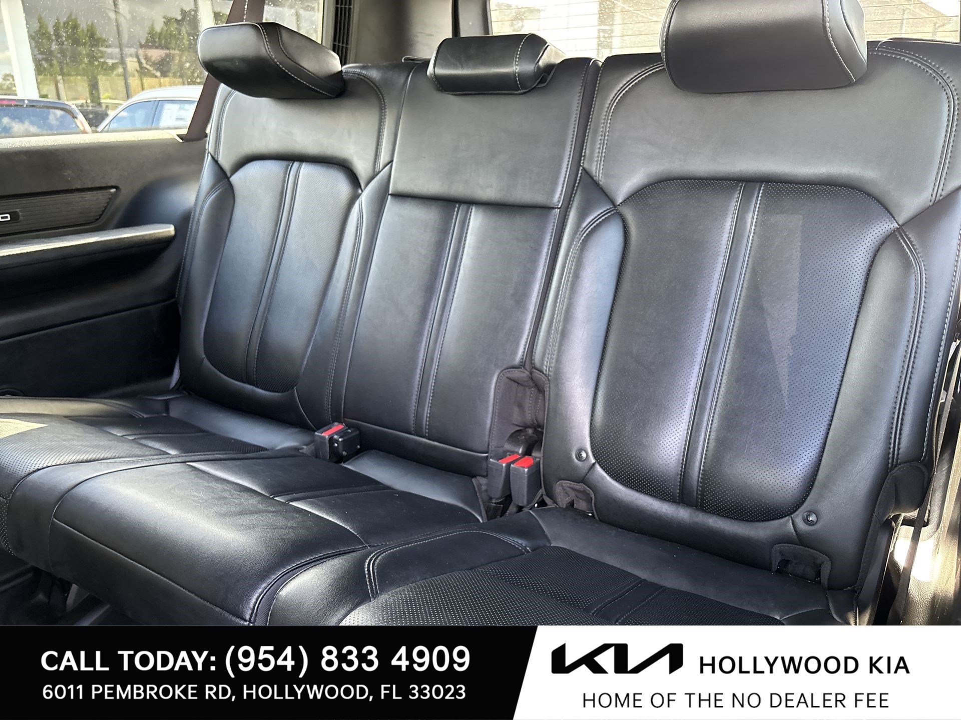 Used 2024 Jeep Wagoneer L Series III w/ Flexible Seating Group AWD/4WD image 25