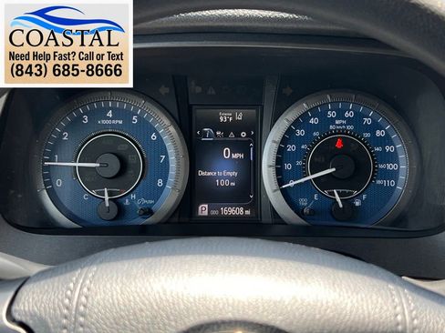 Used 2020 Toyota Sienna L FWD image 29