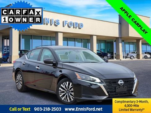 Used 2024 Nissan Altima 2.5 SV image 1