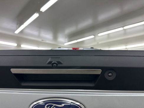 Used 2022 Ford F250 Lariat w/ Lariat Ultimate Package image 16