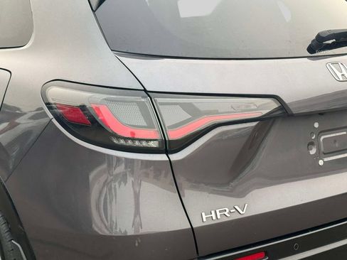Used 2024 Honda HR-V EX-L image 8