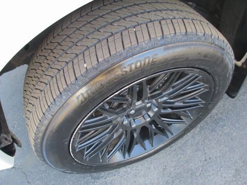 Used 2016 Ford F150 Limited w/ Trailer Tow Package image 12