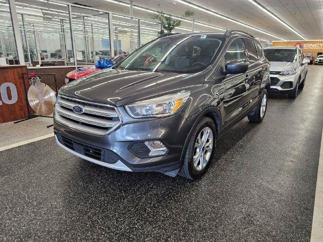 Used 2018 Ford Escape SE w/ Ford Safe & Smart Package FWD image 2