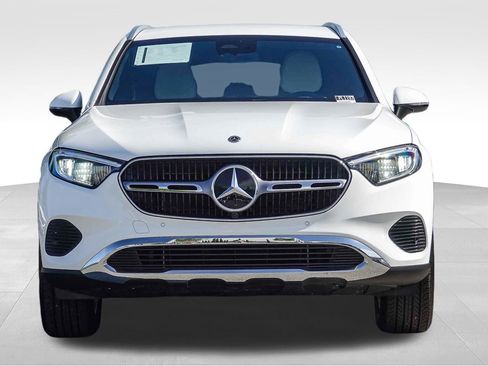 Certified 2025 Mercedes-Benz GLC 300 4MATIC image 2