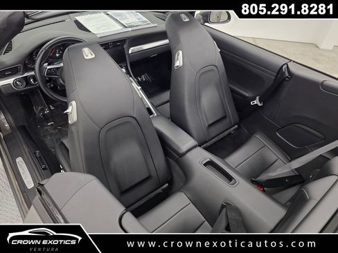 Used 2017 Porsche 911 Carrera 4 AWD/4WD image 22