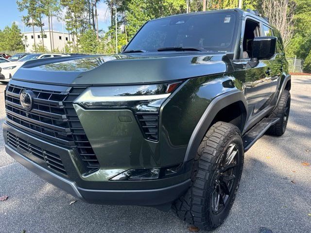 Used 2024 Lexus GX 550 AWD/4WD image 1