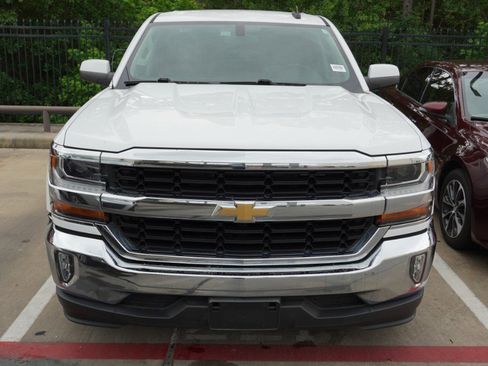 Used 2018 Chevrolet Silverado 1500 LT w/ Texas Edition image 3