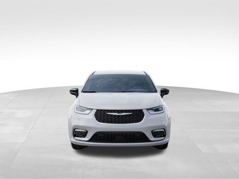 New 2026 Chrysler Pacifica Select image 6