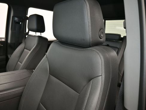 Used 2023 Chevrolet Silverado 1500 LT Trail Boss w/ LT Trail Boss Premium Package image 16