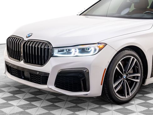 Used 2020 BMW 750i xDrive image 37